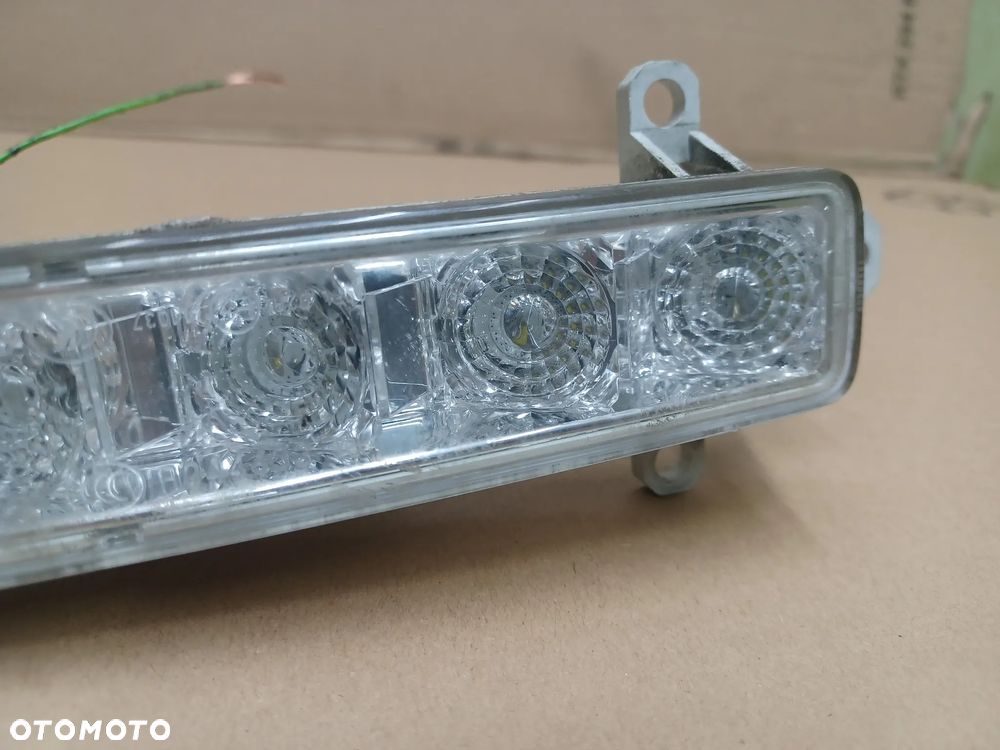 LAMPA LED PRAWA DRL CITROEN C3 9677409380 - 2