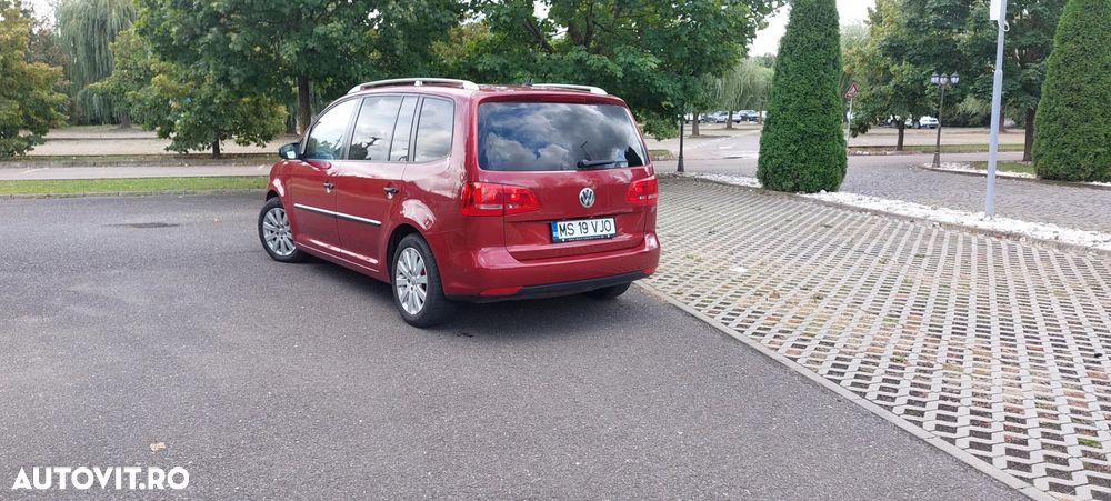 Volkswagen Touran 2.0 TDI DPF DSG Highline - 18