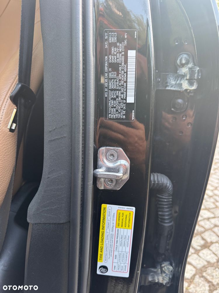 Volvo XC 90 T6 AWD Geartronic Momentum - 32