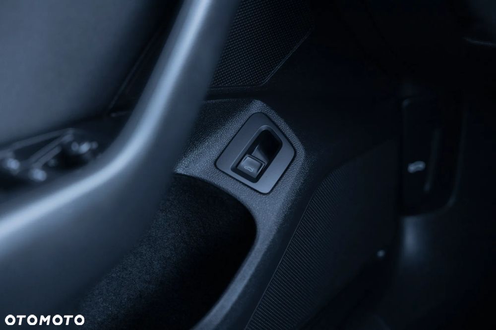 Volkswagen Passat 2.0 TDI EVO Business DSG - 20