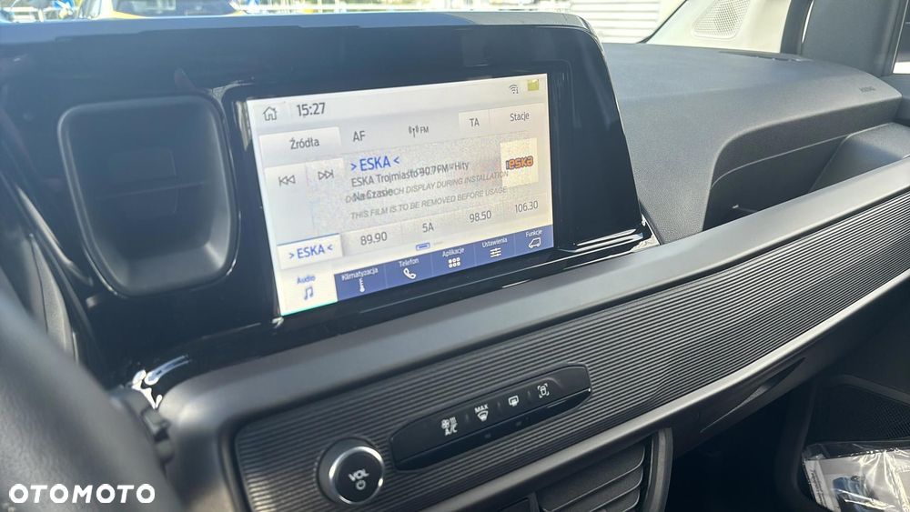 Ford Transit Courier - 10