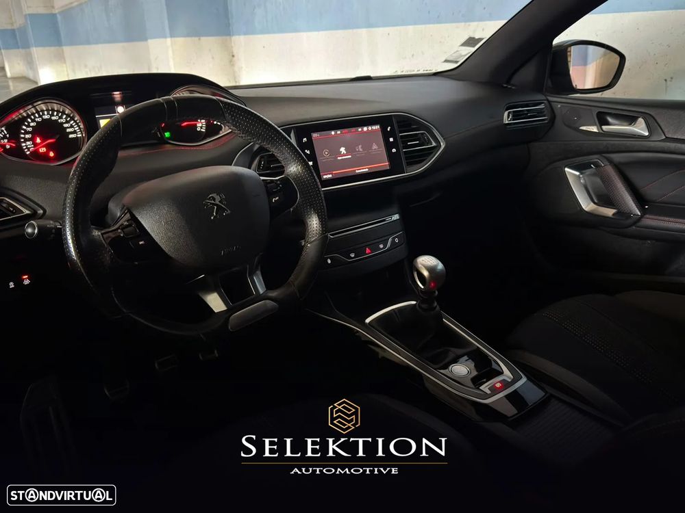 Peugeot 308 1.2 PureTech GT Line - 5