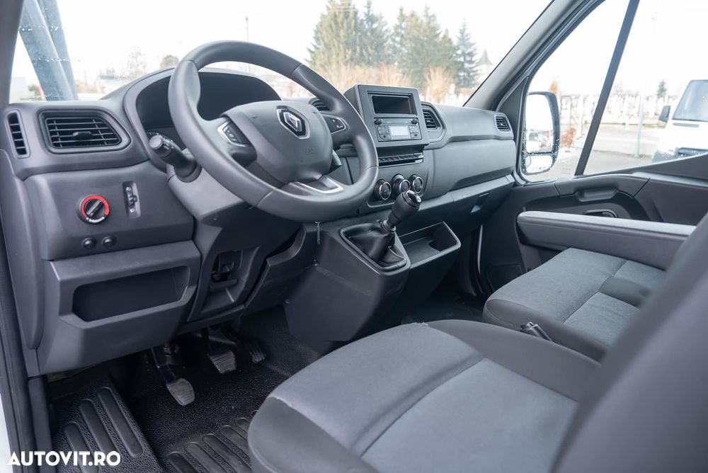 Renault Master 2.3 Blue dCi 165 TT Combi 3,5t L2H2 8+1 - 12