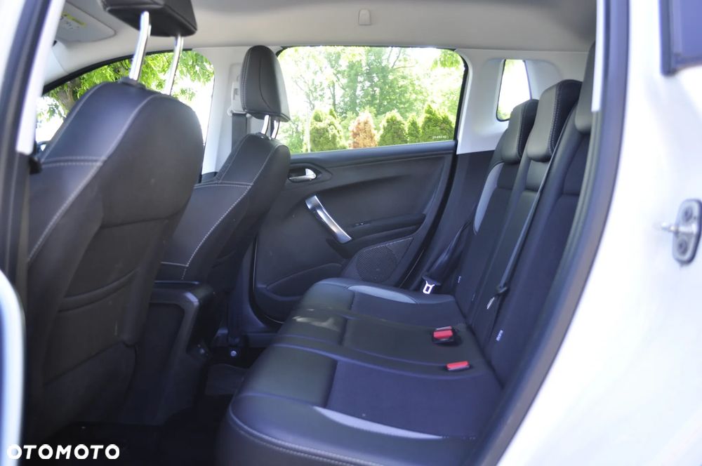 Peugeot 2008 - 19