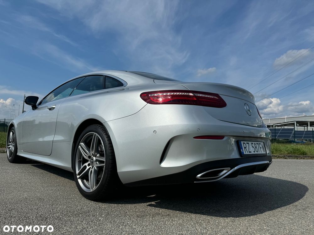 Mercedes-Benz Klasa E - 16