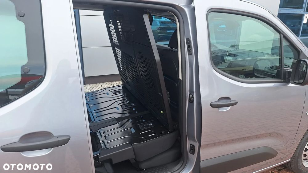 Peugeot Partner Furgon 5-miejscowy BlueHDi 130 KM S&S EAT8 Wiele możliwości - 17