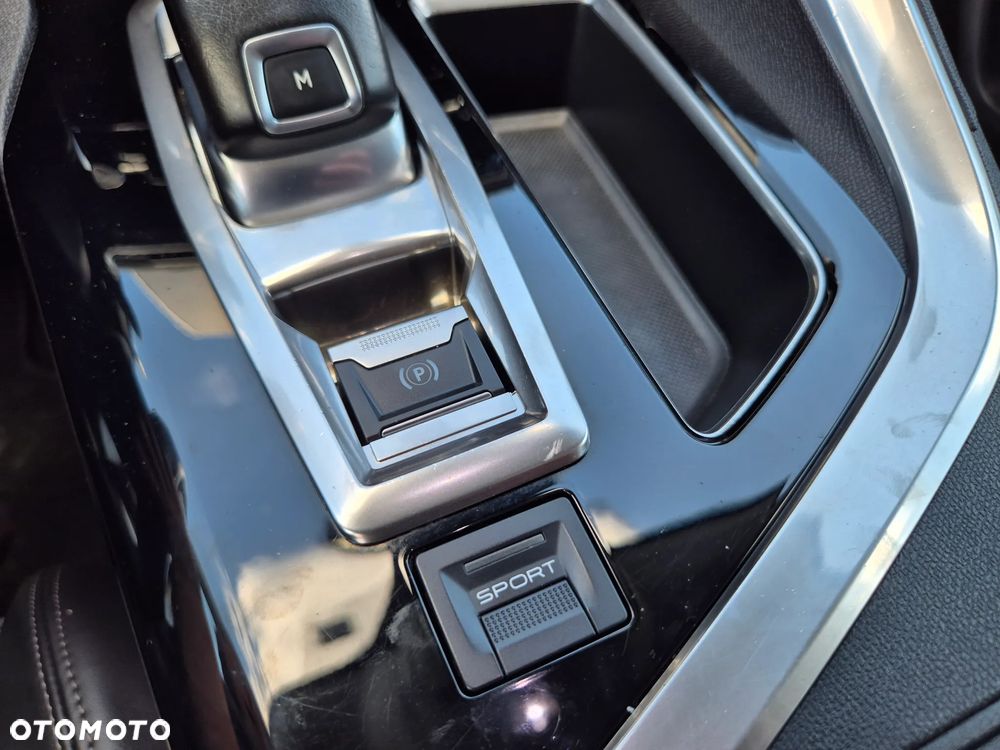 Peugeot 3008 BlueHDi 180 Stop & Start EAT8 GT - 34