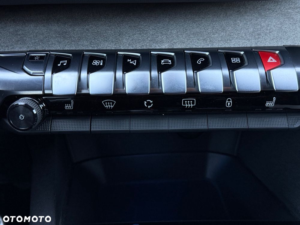 Peugeot 3008 BlueHDi 180 Stop & Start EAT8 GT - 17