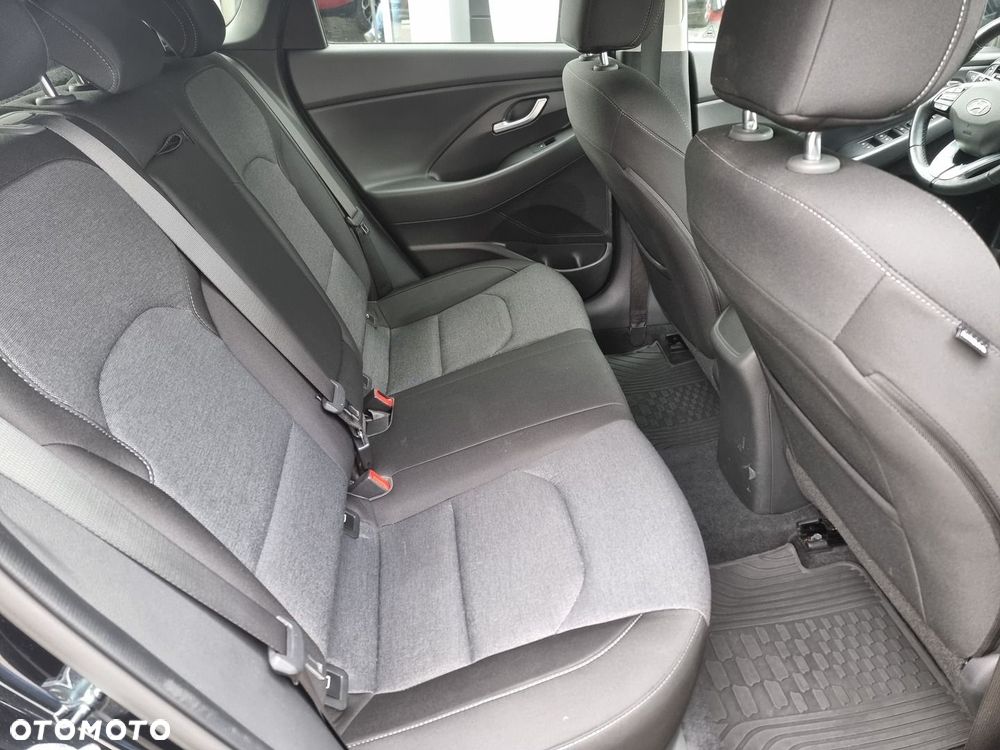 Hyundai i30 1.5 DPI Smart - 23