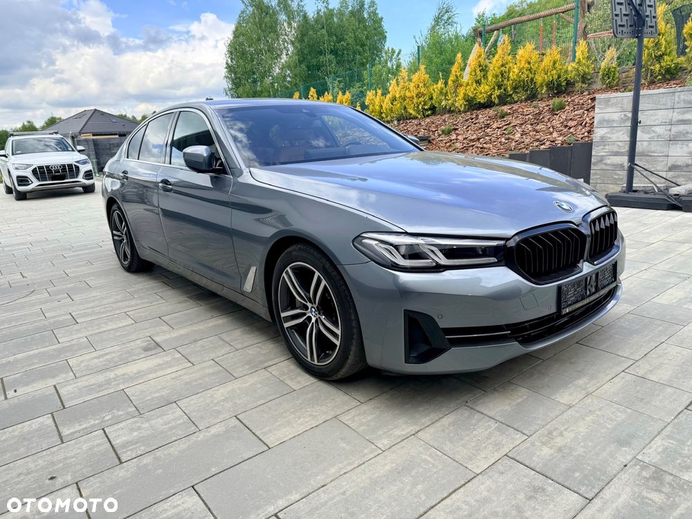 BMW Seria 5 530i xDrive Sport Line - 1