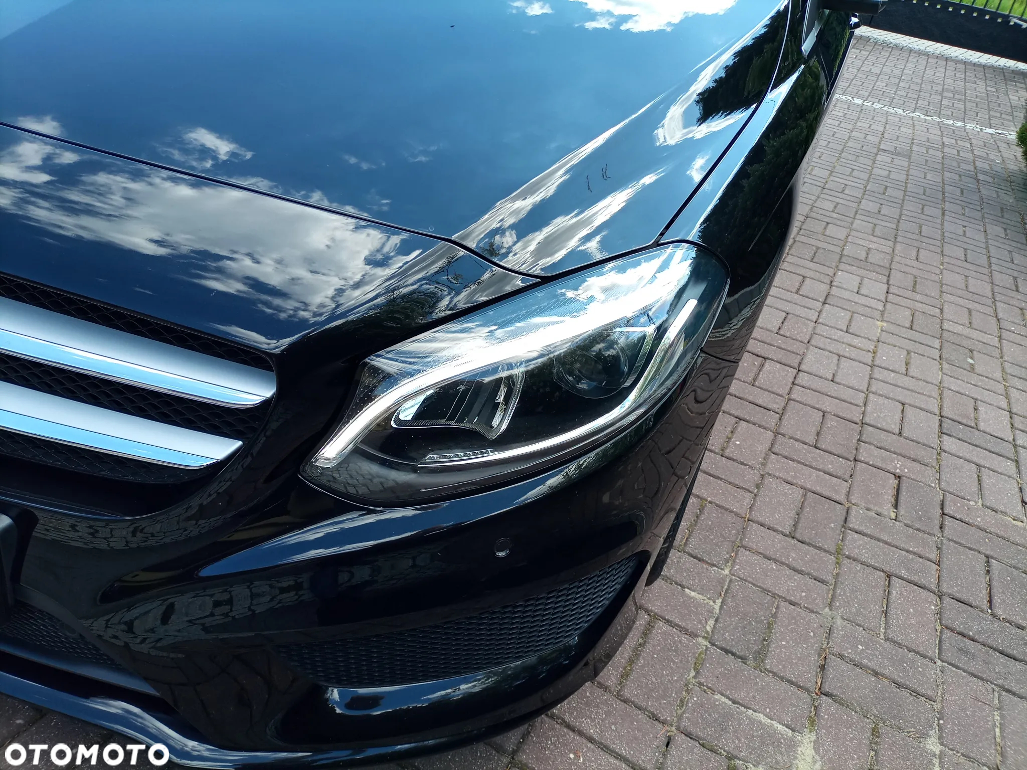 Mercedes-Benz Klasa B 180 AMG Line - 28