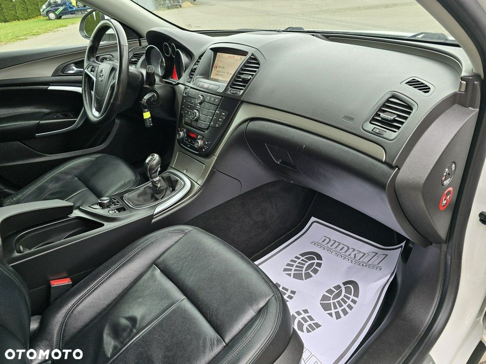 Opel Insignia - 24