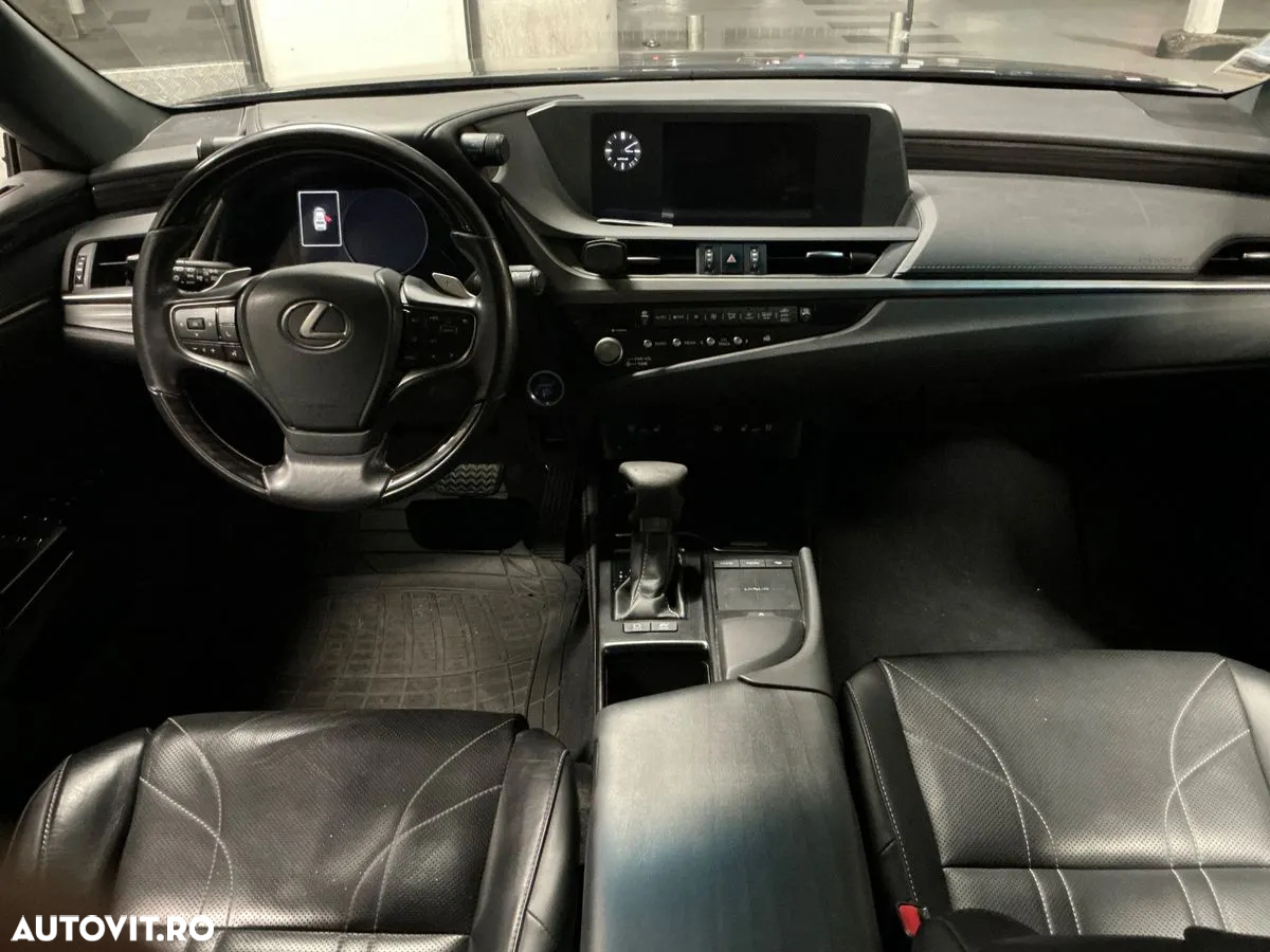 Lexus Seria ES 300h Executive Line - 2