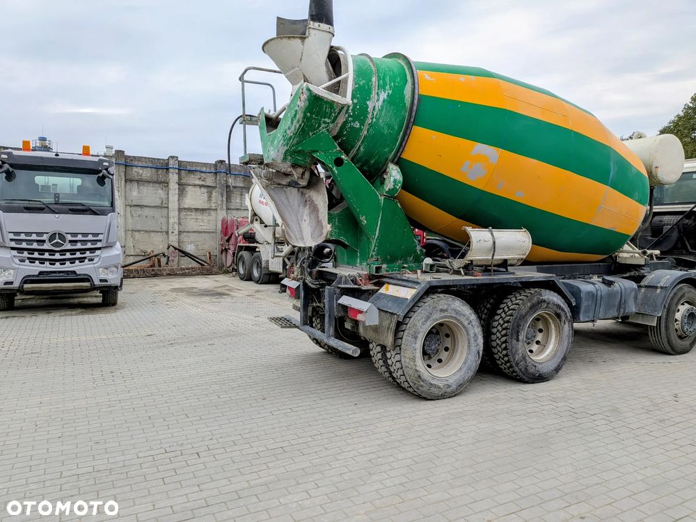 DAF Cf - 7