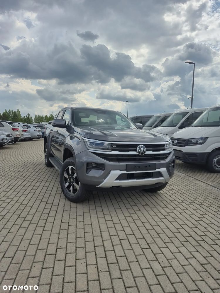 Volkswagen Amarok - 1