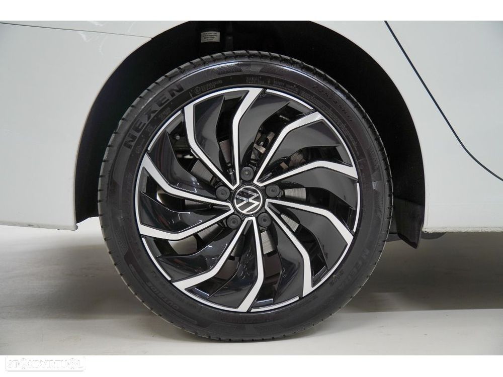 VW Golf Variant 2.0 TDi Life DSG - 6