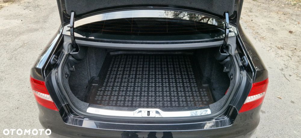 Skoda Superb 2.0 TDI Ambition - 10