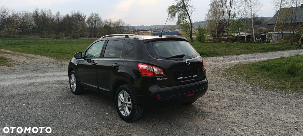 Nissan Qashqai 2.0 dCi 4 x 4 DPF tekna - 4