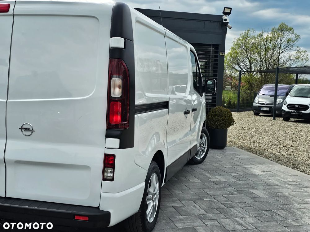 Opel Vivaro - 28