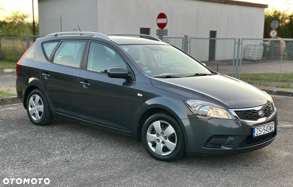 Kia Ceed 1.4 L Euro2012 - 3