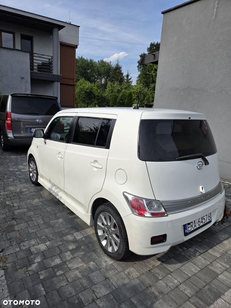Daihatsu Materia - 4