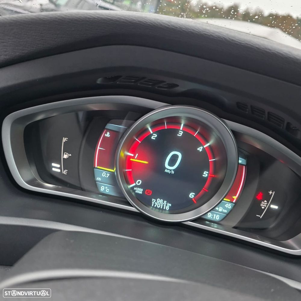 Volvo V40 1.6 D2 R-Design - 6