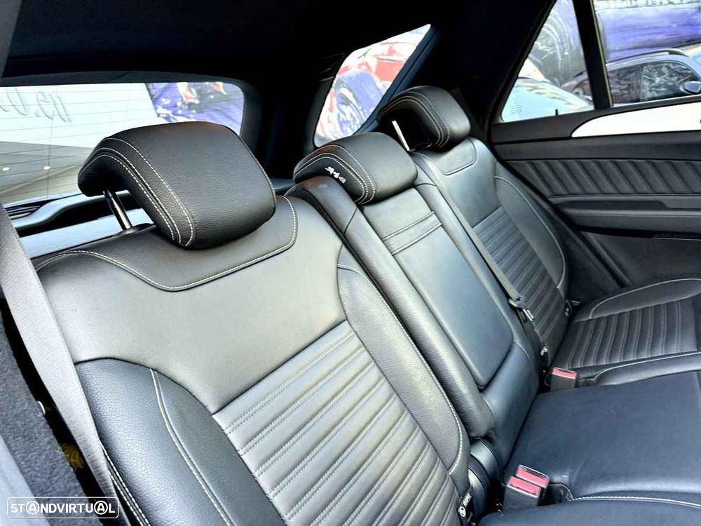 Mercedes-Benz GLE 500 e 4-Matic - 32