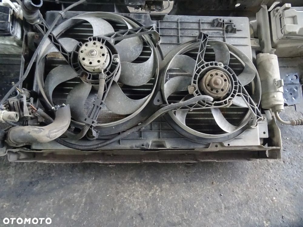 Pas Przedni Kompletny Z Lampami Skoda Octavia - 18