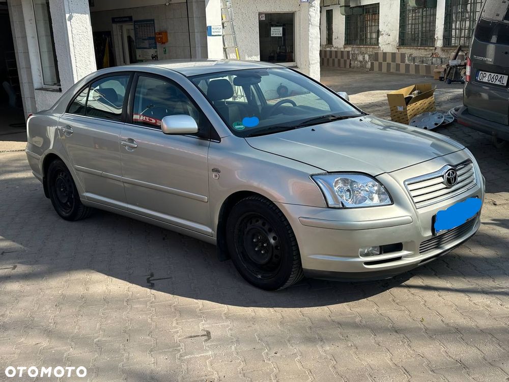 Toyota Avensis 2.0 D-Cat Sol - 12