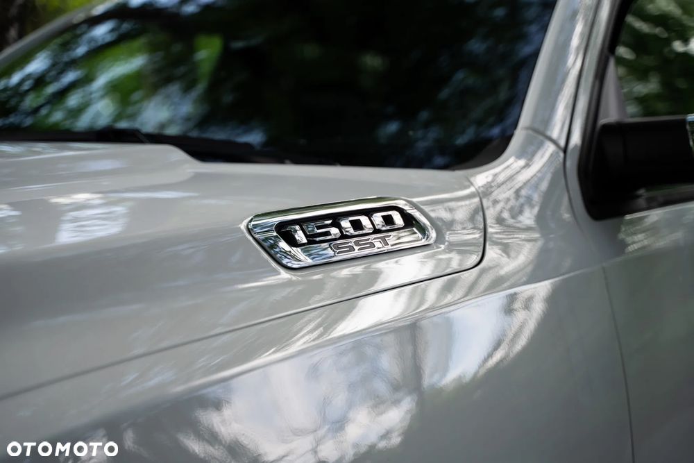 RAM 1500 - 23
