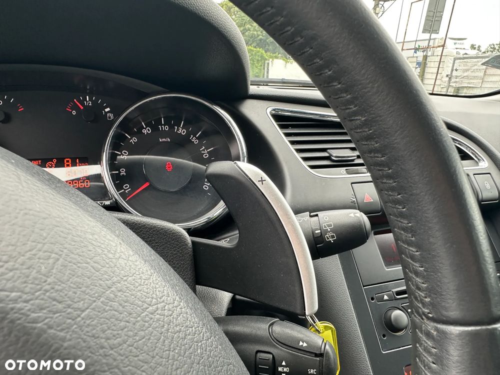 Peugeot 3008 - 18