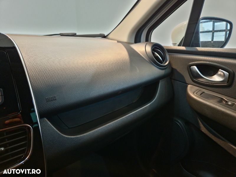 Renault Clio TCe Life Evo - 25