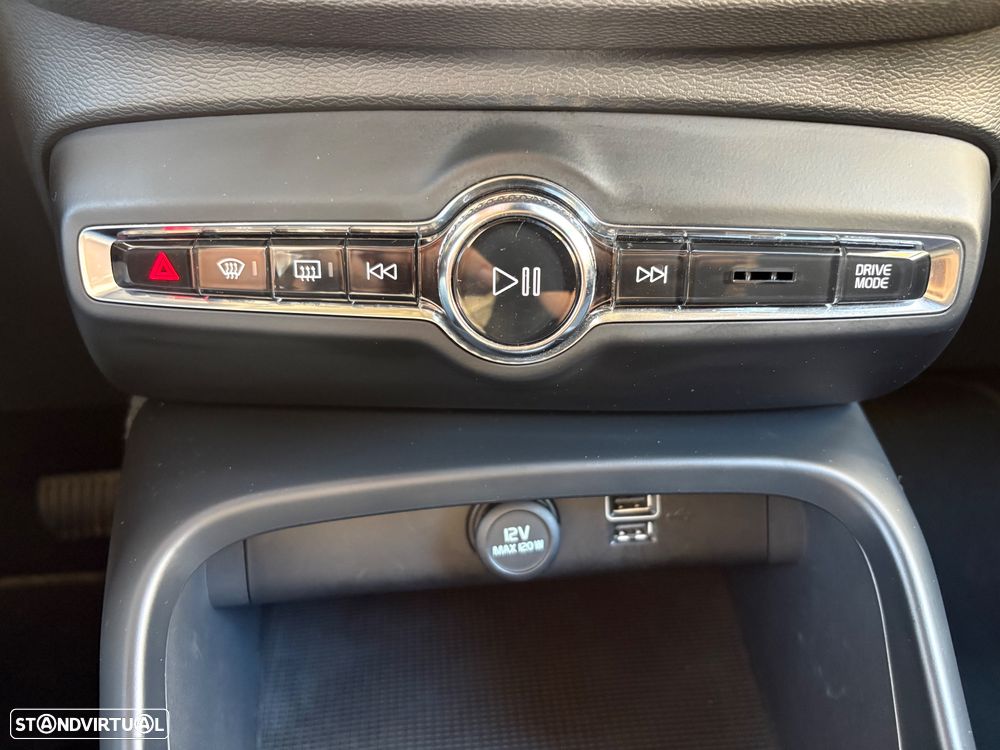 Volvo XC 40 1.5 T5 PHEV Momentum Plus - 16