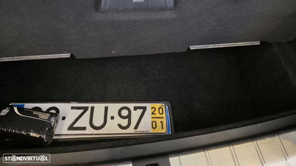 BMW X1 16 d sDrive Auto Line Sport - 22