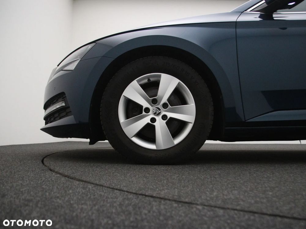Skoda Superb 2.0 TDI SCR Ambition DSG - 28