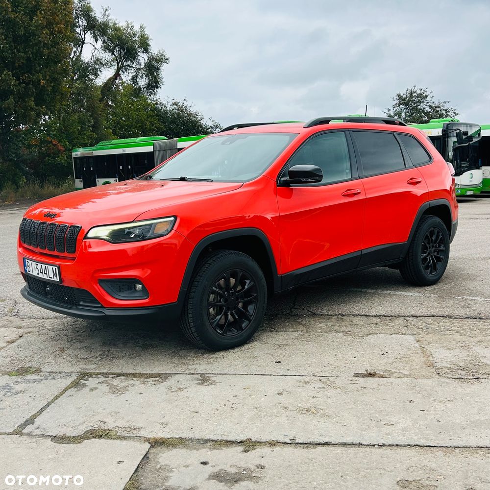 Jeep Cherokee - 4