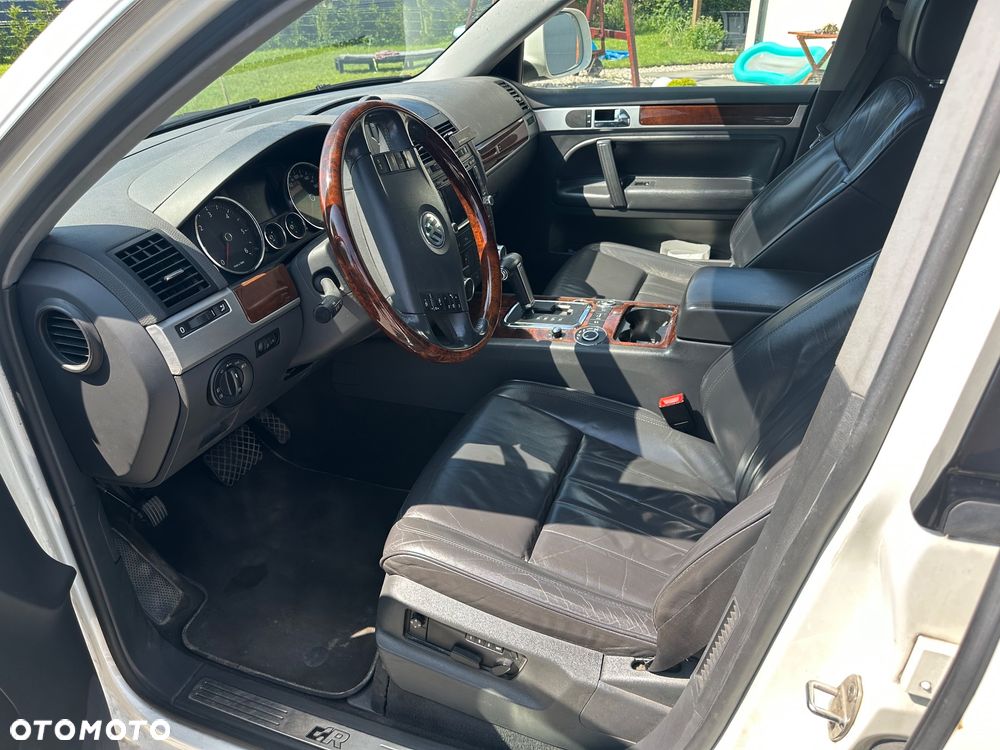 Volkswagen Touareg - 14
