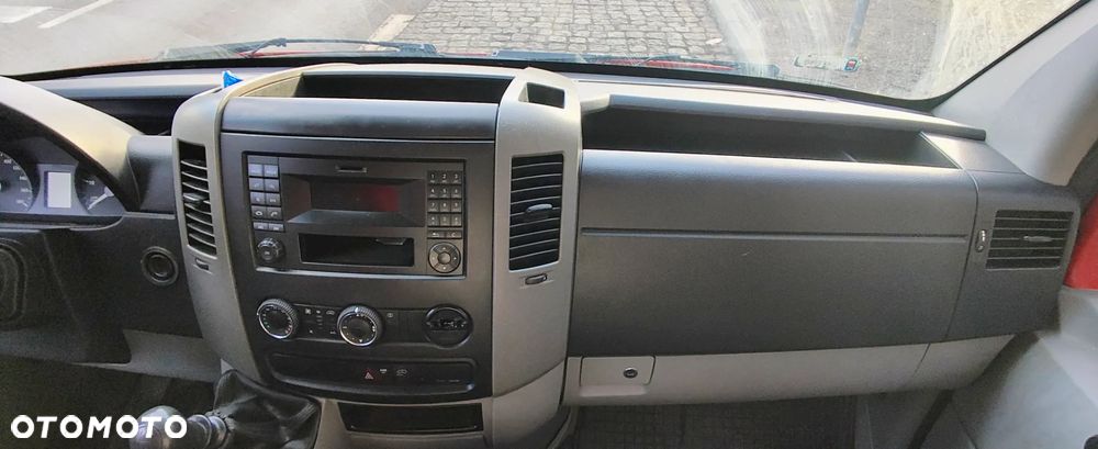 Mercedes-Benz Sprinter - 6