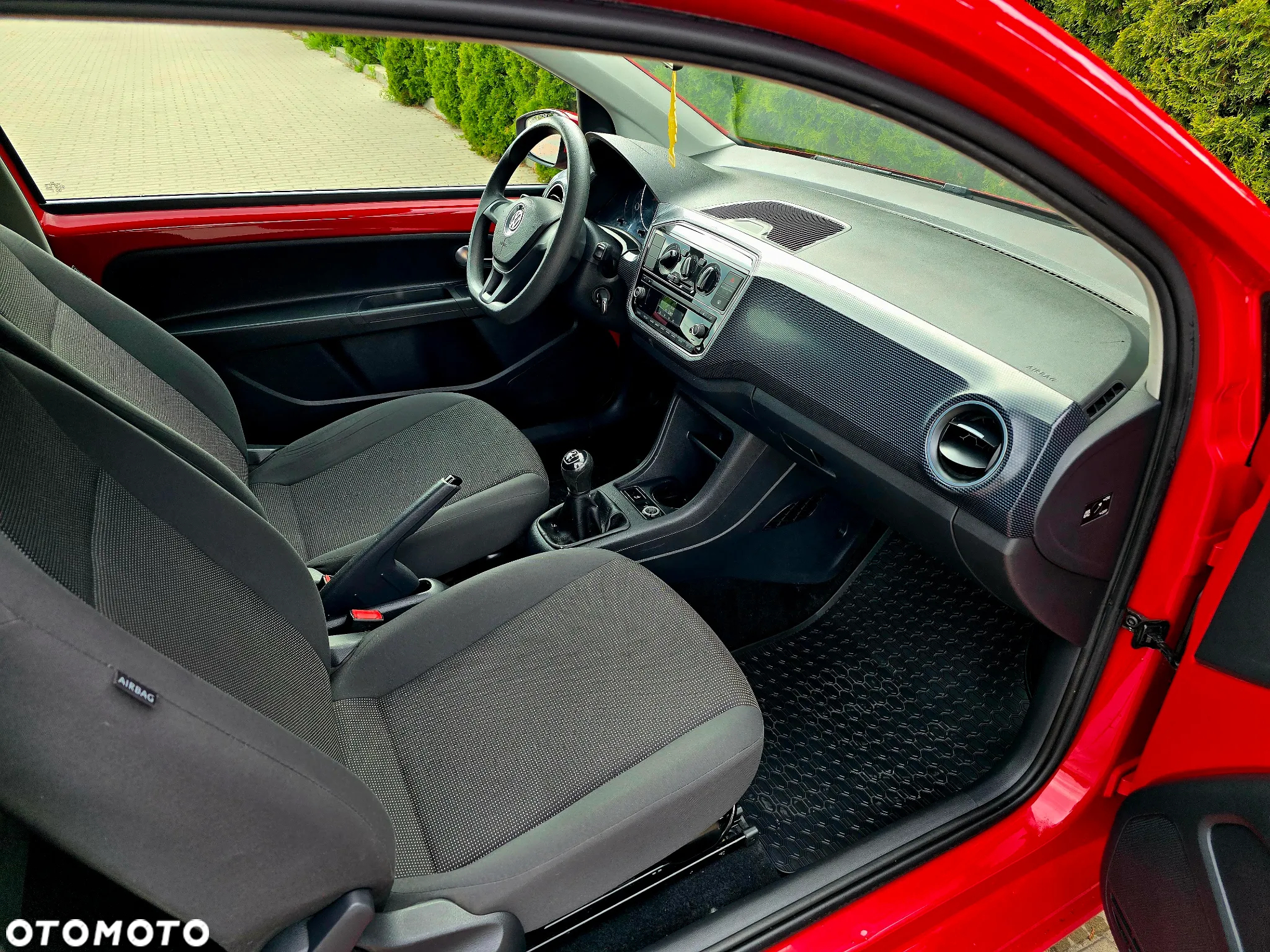 Volkswagen up! 1.0 move - 32