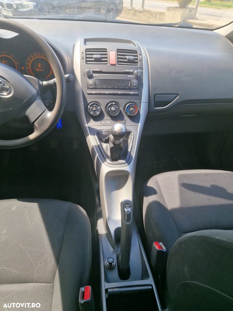 Toyota Auris 1.4 D-4D Luna Plus - 14