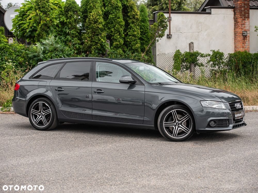 Audi A4 Avant 3.2 FSI quattro tiptronic Attraction - 3