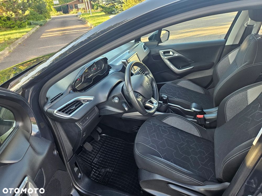 Peugeot 2008 PureTech 82 Style - 20