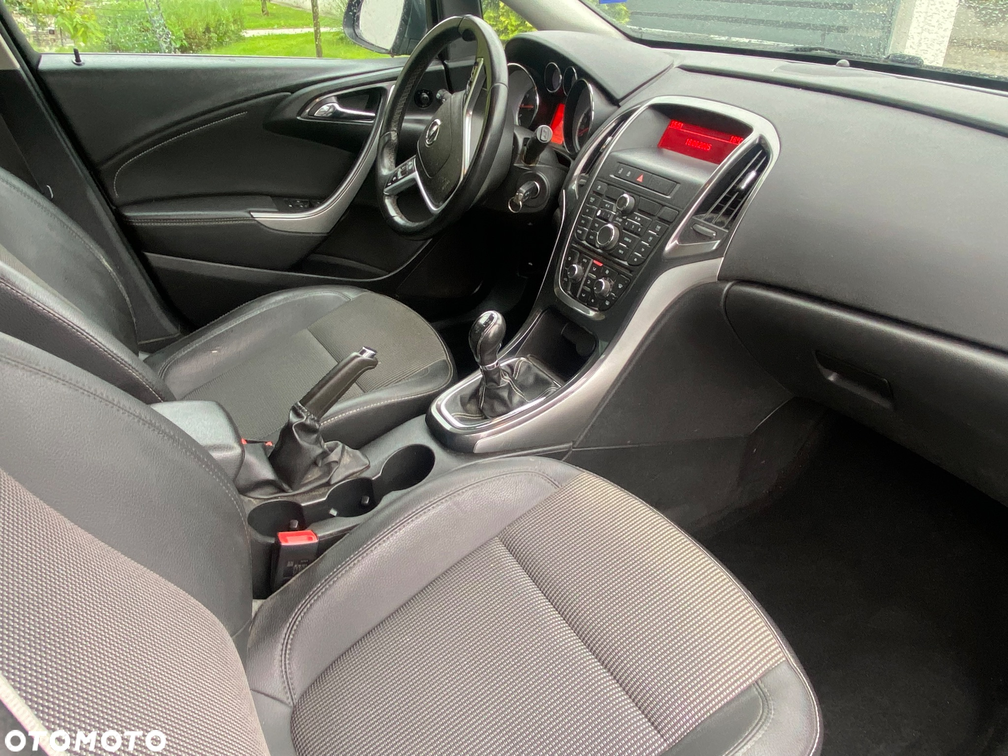 Opel Astra 1.6 Color Edition - 4