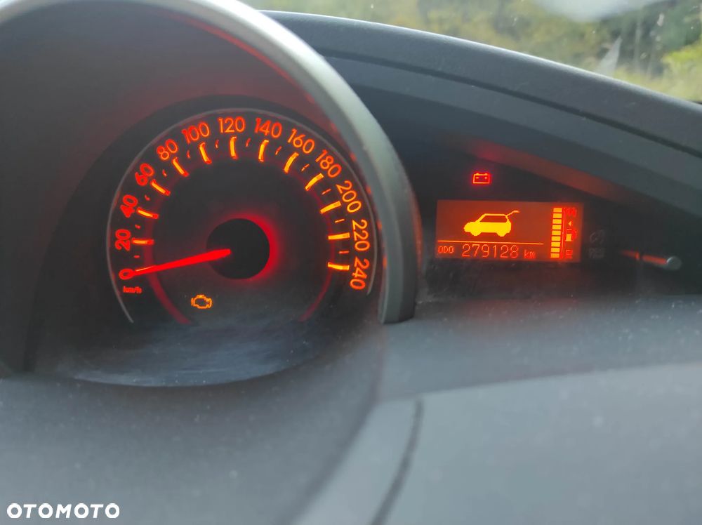 Toyota Verso - 7