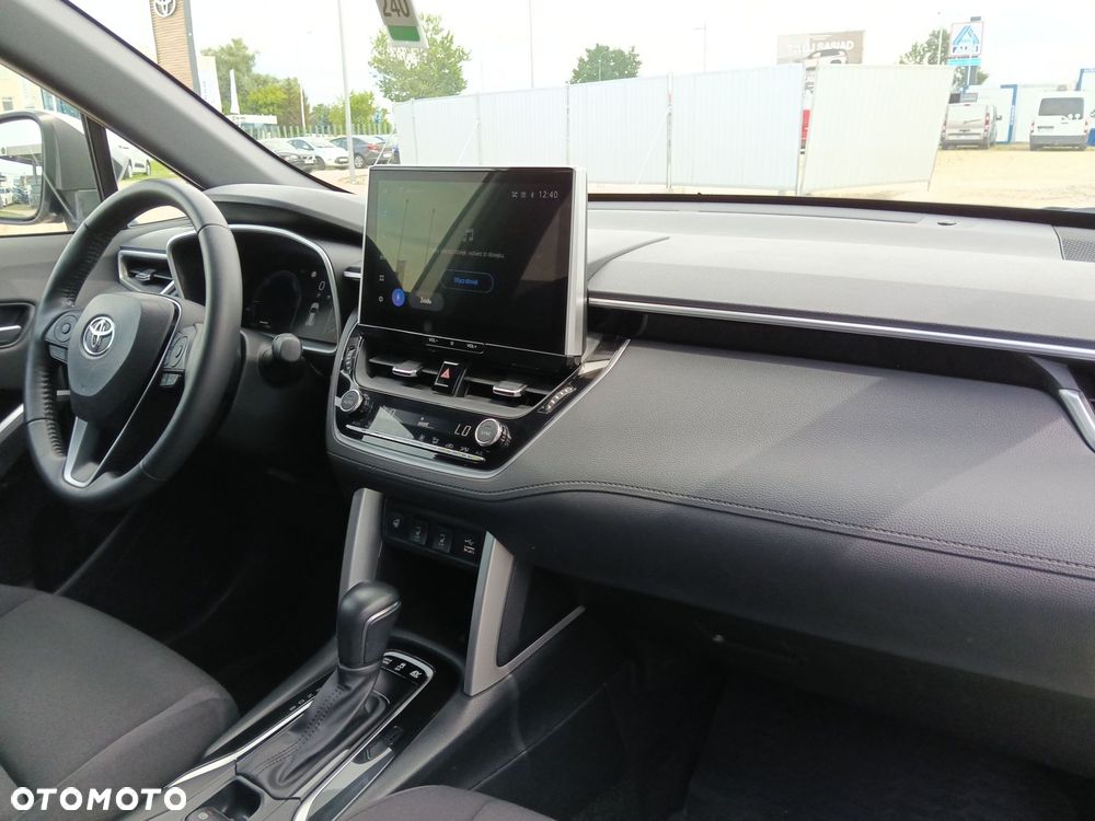 Toyota Corolla Cross - 11