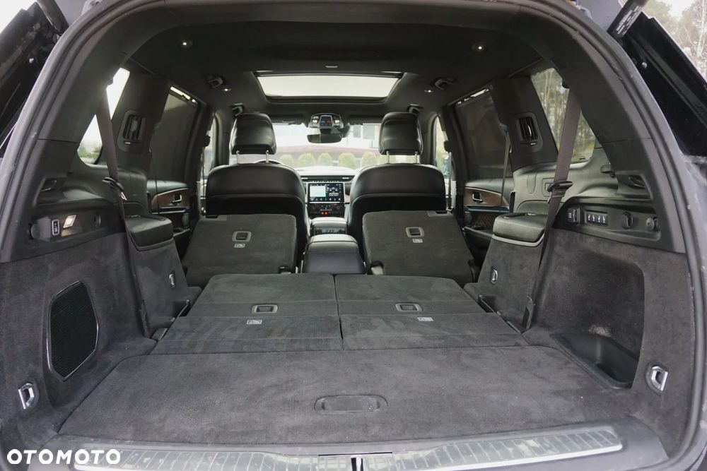 Jeep Grand Cherokee - 21