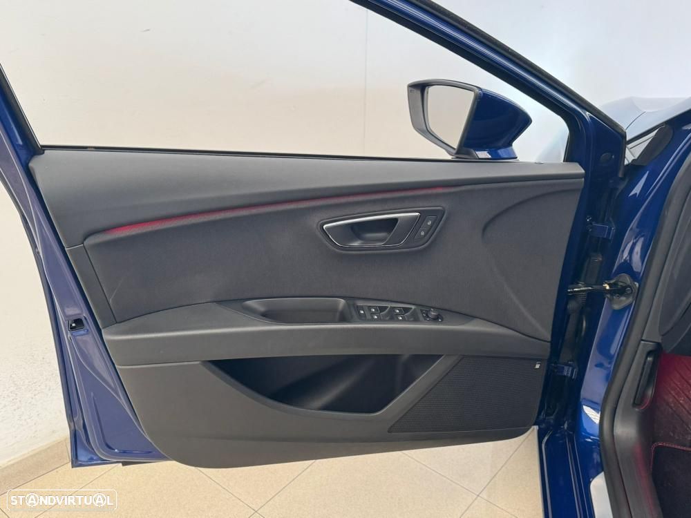 SEAT Leon ST 2.0 TDI DSG FR - 23