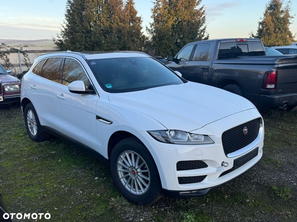 Jaguar F-Pace - 1