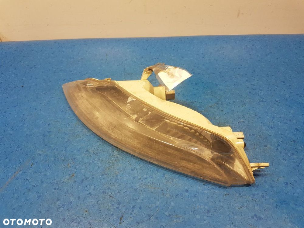 BMW 6 E63 KIERUNEK PRZÓD LEWY 0311333003 - 3