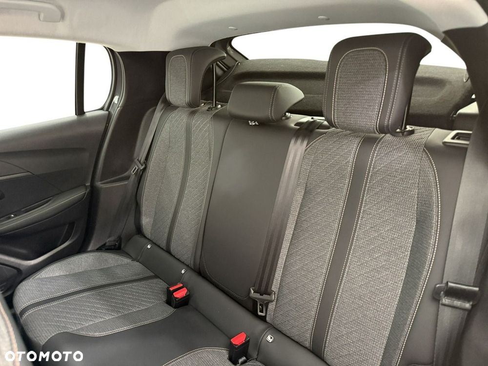 Peugeot 208 1.2 PureTech Allure S&S - 13